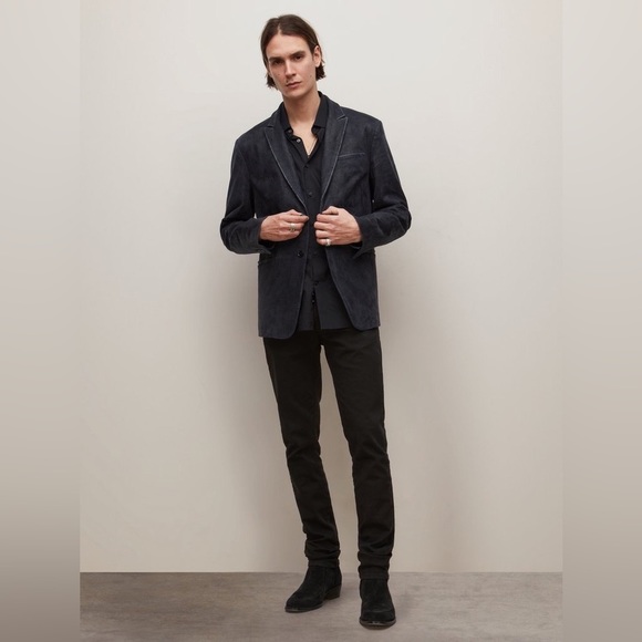 John Varvatos Collection goat suede peak lapel jacket. 
Size EU 48 USA size 38 - Picture 12 of 12